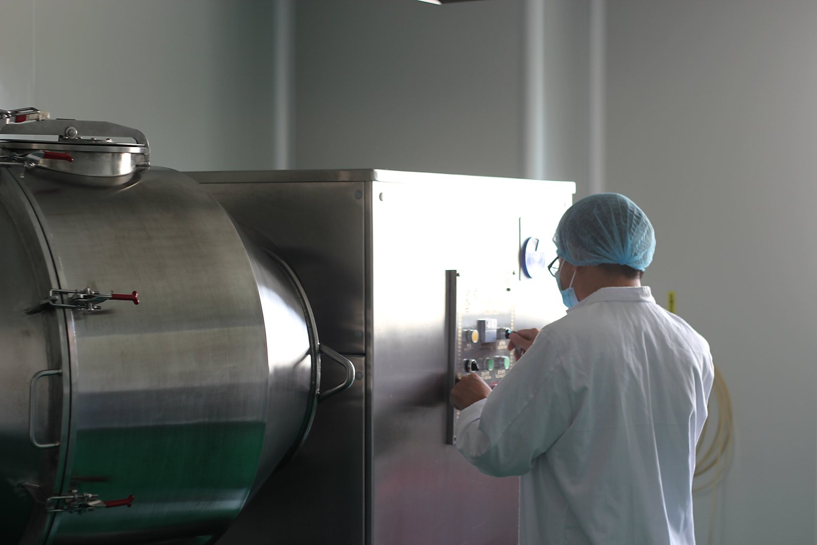 Production equipment - ZOOMSHEAL supplement factory, Guangzhou China